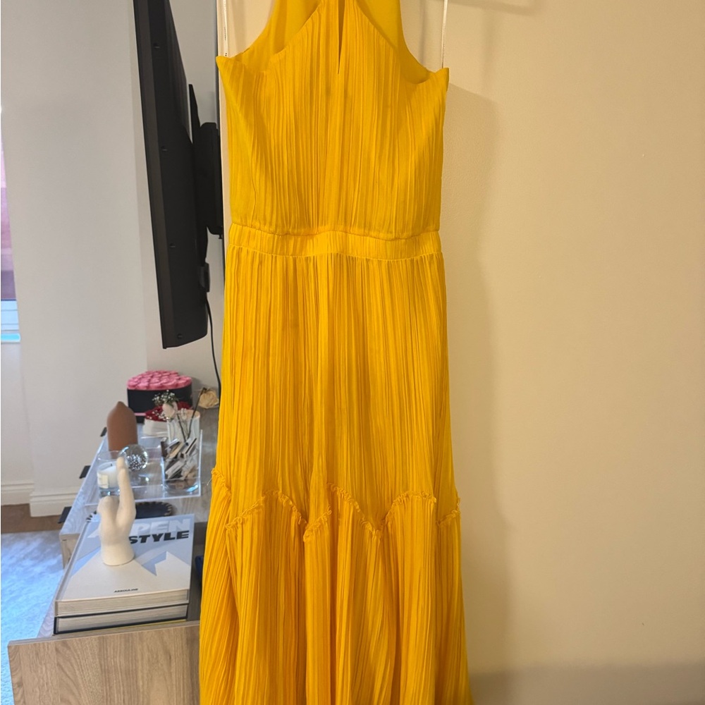 Elegant Yellow Pleated Dress